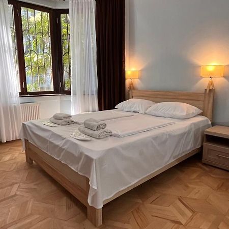 Vera City Center Apartment Tbilisi Bagian luar foto
