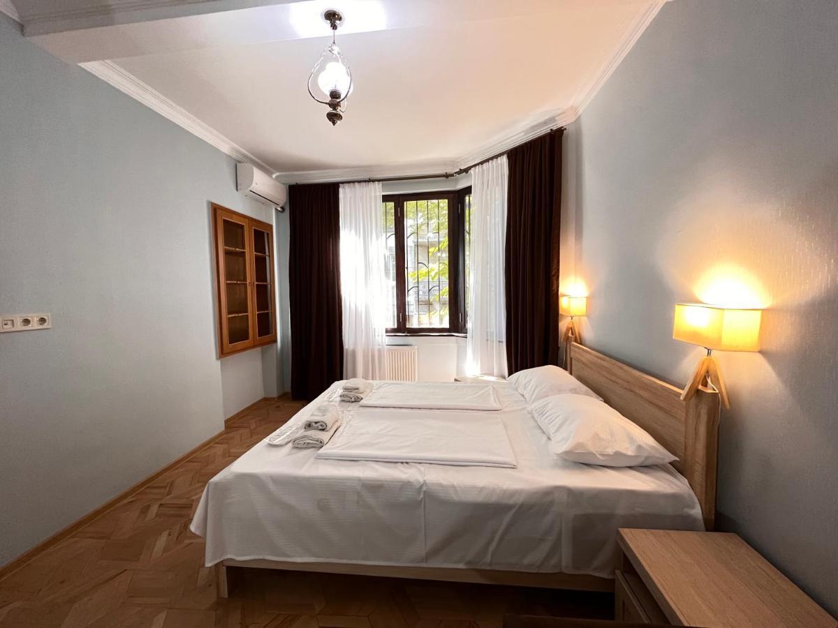 Vera City Center Apartment Tbilisi Bagian luar foto