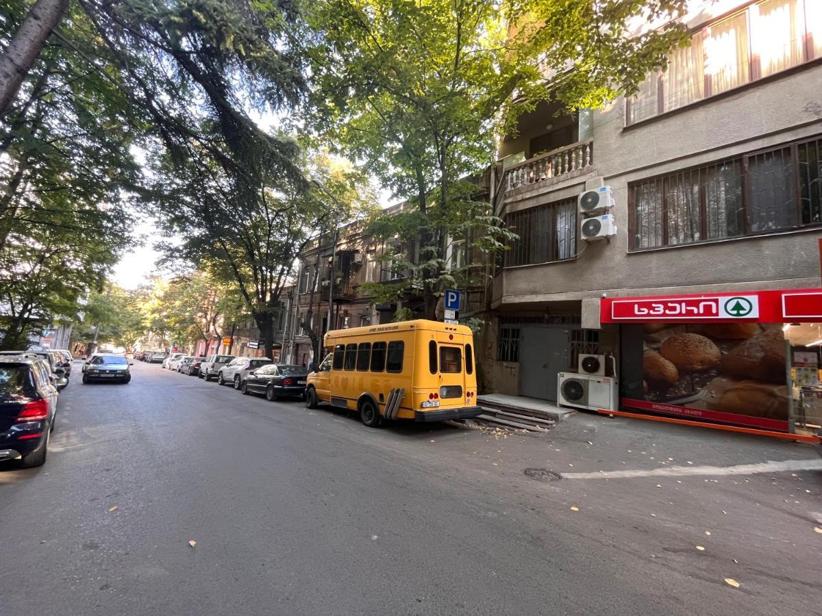 Vera City Center Apartment Tbilisi Bagian luar foto