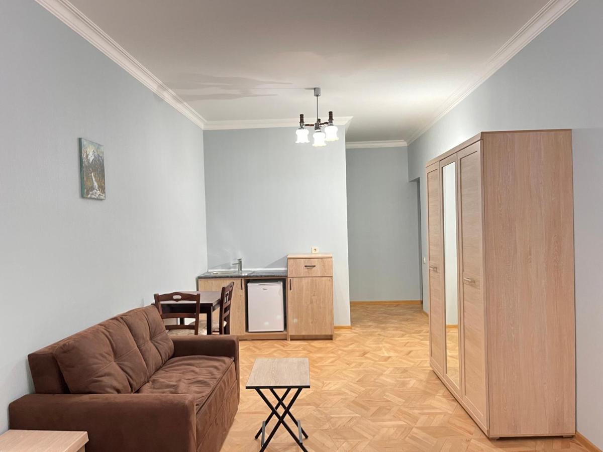Vera City Center Apartment Tbilisi Bagian luar foto