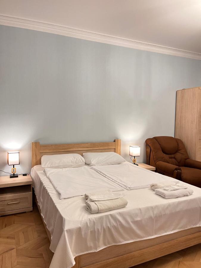 Vera City Center Apartment Tbilisi Bagian luar foto